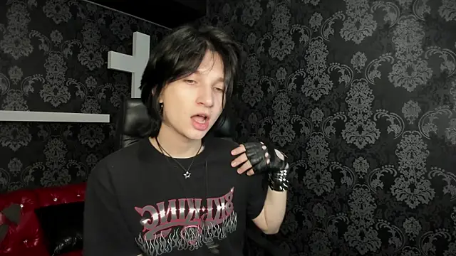 Snapshot of AdonBev chatting on 05-07-26, 05:35 AdonBev online show from 05-07-26, 05:35