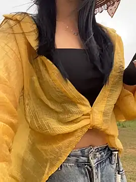 Snapshot of kim-min-jii chatting on 03-26-26, 01:33 kim-min-jii online show from 03-26-26, 01:33