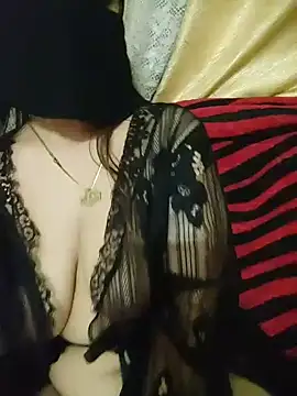 Snapshot of Yasmin_Oh chatting on 05-03-26, 10:16 Yasmin Oh online show from 05-03-26, 10:16