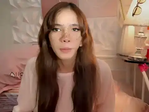 Leijona Milker online show from 05-24-26, 12:54