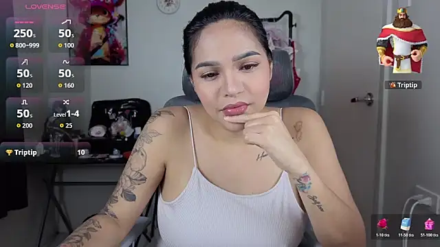 Snapshot of monicaconde chatting on 04-13-26, 05:24 monicaconde online show from 04-13-26, 05:24