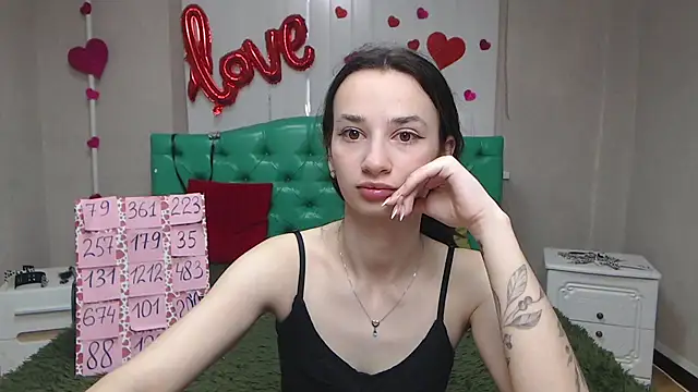 Je55icaBreeze online show from 05-25-26, 05:02