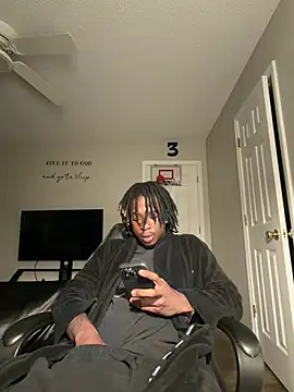 Snapshot of Thirdlegsuave chatting on 04-16-26, 12:33 Thirdlegsuave online show from 04-16-26, 12:33