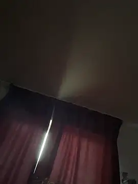 Snapshot of Bianca_andreea chatting on 03-30-26, 10:27 Bianca andreea online show from 03-30-26, 10:27