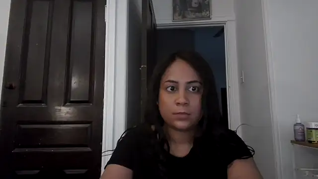 Snapshot of biancadoesit chatting on 05-11-26, 02:45 biancadoesit online show from 05-11-26, 02:45