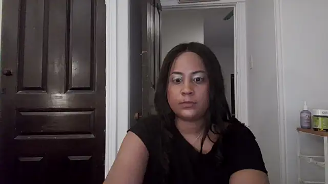 Snapshot of biancadoesit chatting on 05-12-26, 10:40 biancadoesit online show from 05-12-26, 10:40
