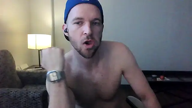 Snapshot of Luke_James chatting on 03-24-26, 01:05 Luke James online show from 03-24-26, 01:05