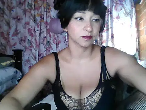 Snapshot of SusanCortez_ chatting on 05-19-26, 03:29 SusanCortez online show from 05-19-26, 03:29