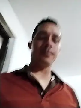 Snapshot of Gabriel_leon33 chatting on 03-24-26, 04:17 Gabriel leon33 online show from 03-24-26, 04:17