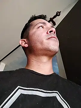 Snapshot of Gabriel_leon33 chatting on 03-24-26, 06:35 Gabriel leon33 online show from 03-24-26, 06:35