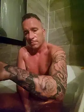 Cutecamboy4you online show from 04-17-26, 01:30