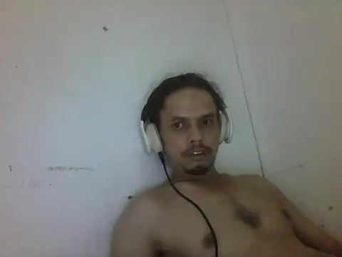 Raku2386 online show from 04-13-26, 05:35