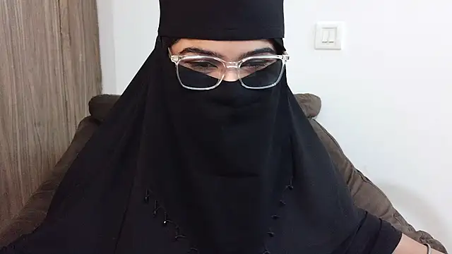 karandeep kaur isback online show from 03-27-26, 01:33