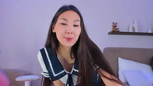 Snapshot of LexieLee chatting on 05-04-26, 10:11 LexieLee online show from 05-04-26, 10:11
