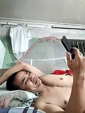 Snapshot of Tinh_love chatting on 04-23-26, 12:40 Tinh love online show from 04-23-26, 12:40