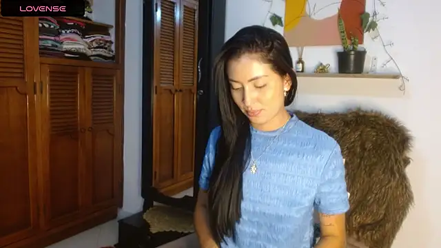 ivanna dl online show from 05-23-26, 01:11