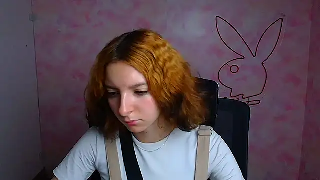Snapshot of Butterfly_Milly chatting on 06-23-26, 05:49 Butterfly Milly online show from 06-23-26, 05:49