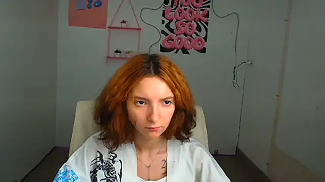 Snapshot of Butterfly_Milly chatting on 06-28-26, 06:52 Butterfly Milly online show from 06-28-26, 06:52