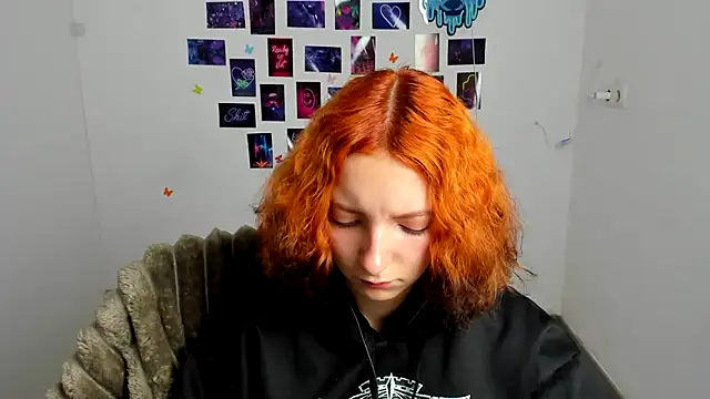 Snapshot of Butterfly_Milly chatting on 07-06-26, 05:48 Butterfly Milly online show from 07-06-26, 05:48