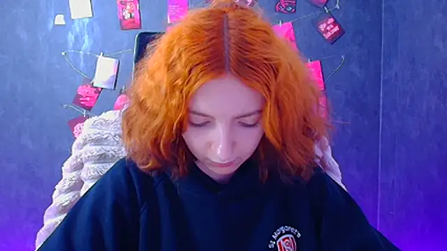 Snapshot of Butterfly_Milly chatting on 07-09-26, 06:28 Butterfly Milly online show from 07-09-26, 06:28