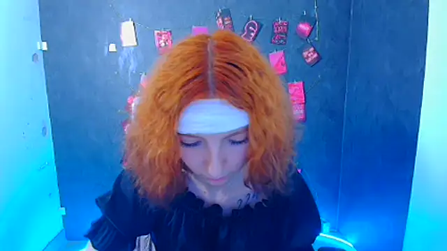 Snapshot of Butterfly_Milly chatting on 08-06-26, 05:53 Butterfly Milly online show from 08-06-26, 05:53