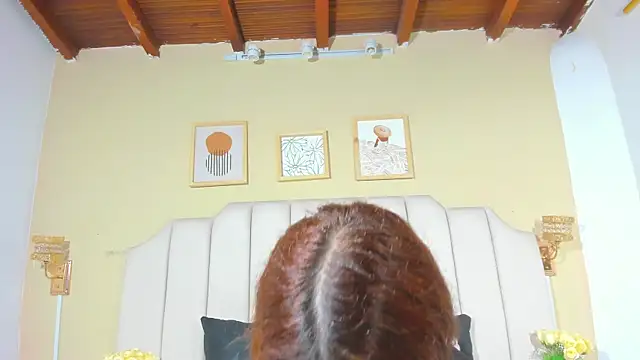 Sara Hanks online show from 04-25-26, 04:48