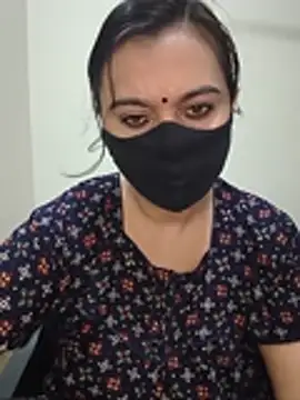 HeartlessGirl online show from 07-18-26, 05:28