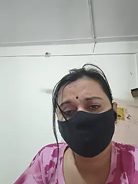 HeartlessGirl online show from 07-26-26, 07:32