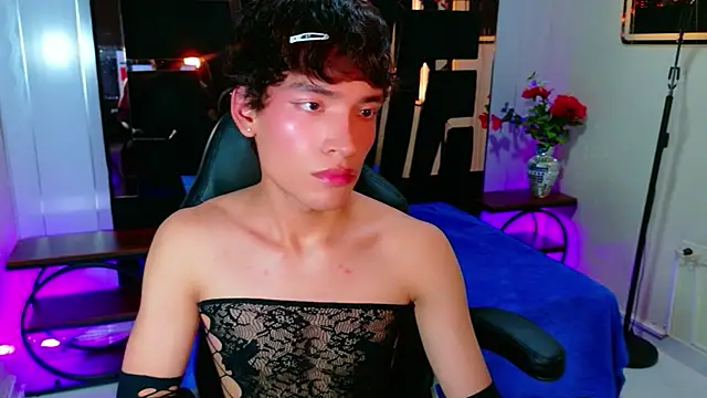 IsaacNovaa online show from 04-07-26, 06:52