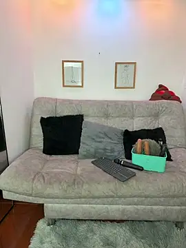 CharlotteCopper  online show from 05-26-26, 10:00