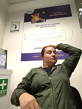 kyra sol online show from 04-30-26, 02:45