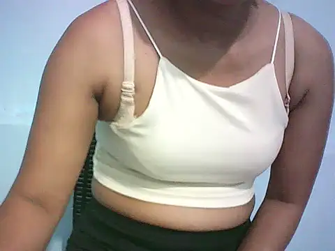 Snapshot of CreamyHotPussy4u chatting on 04-04-26, 02:03 CreamyHotPussy4u online show from 04-04-26, 02:03