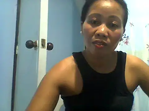 Snapshot of CreamyHotPussy4u chatting on 04-23-26, 12:40 CreamyHotPussy4u online show from 04-23-26, 12:40