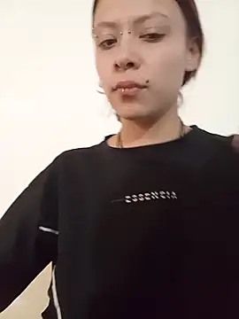 Snapshot of AuroraaMoonn chatting on 04-05-26, 11:02 AuroraaMoonn online show from 04-05-26, 11:02