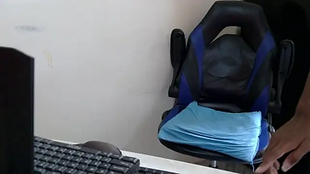 Darkkras online show from 05-28-26, 02:14