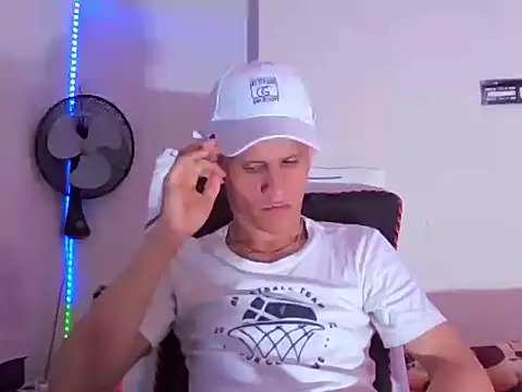 alejandro stone12 online show from 05-19-26, 01:56