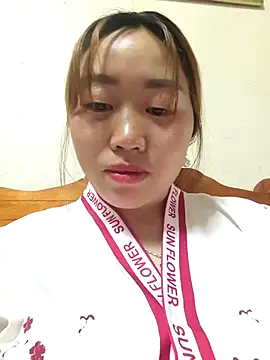 Snapshot of he-se-kin chatting on 04-01-26, 01:28 he-se-kin online show from 04-01-26, 01:28