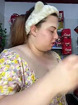 kitty  pinnk online show from 04-14-26, 07:42