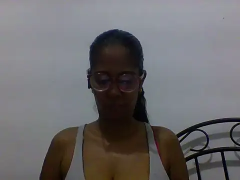 Snapshot of Karen_La_Flaca chatting on 04-05-26, 05:21 Karen La Flaca online show from 04-05-26, 05:21