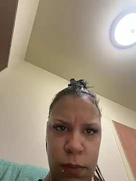 Honeyy bunzzxoxo online show from 04-27-26, 01:31