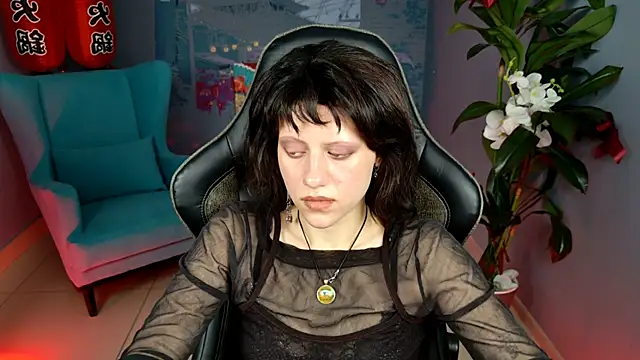 Snapshot of LidaDarknet chatting on 05-11-26, 02:45 LidaDarknet online show from 05-11-26, 02:45