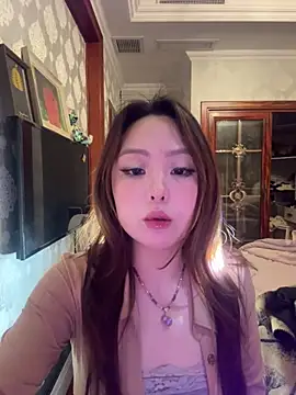Snapshot of thelittlexx chatting on 04-15-26, 08:10 thelittlexx online show from 04-15-26, 08:10