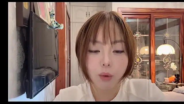 Snapshot of thelittlexx chatting on 05-26-26, 07:59 thelittlexx online show from 05-26-26, 07:59