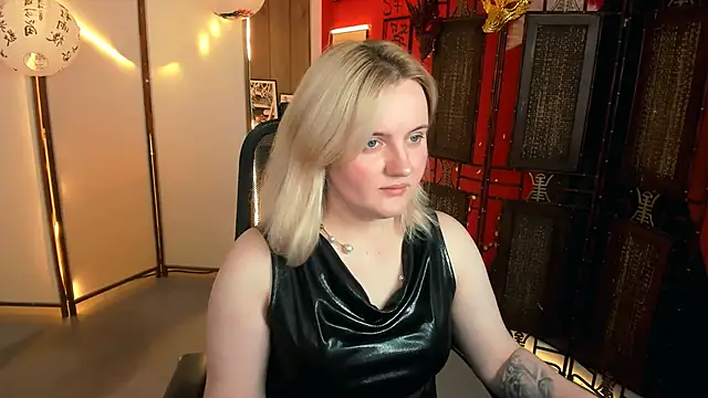 Snapshot of KathyBriggs chatting on 05-23-26, 06:07 KathyBriggs online show from 05-23-26, 06:07