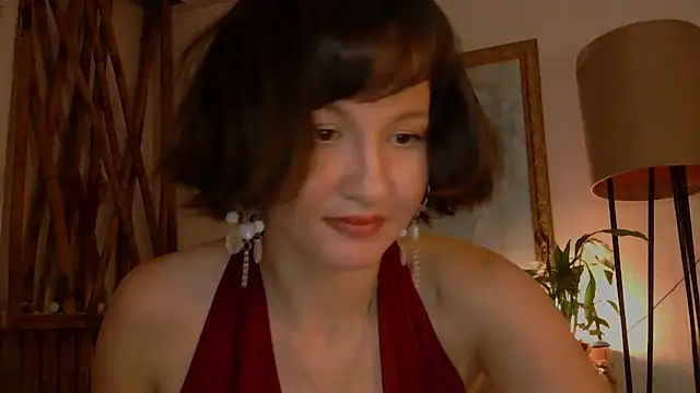 Snapshot of wanderwhitch chatting on 05-23-26, 03:45 wanderwhitch online show from 05-23-26, 03:45