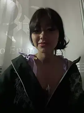 Snapshot of WandaRosse chatting on 03-29-26, 01:49 WandaRosse online show from 03-29-26, 01:49