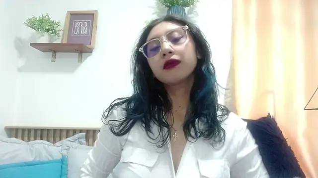 Violet 2003 online show from 05-28-26, 02:14