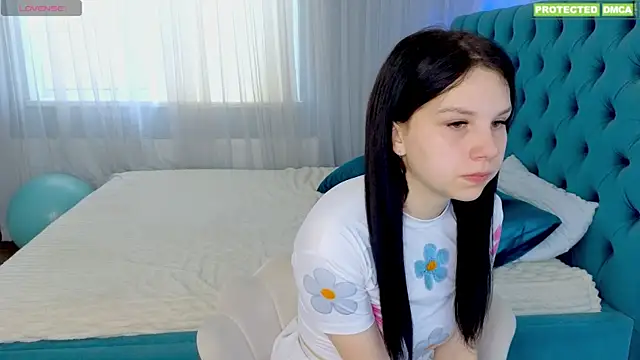 DarkAdelina online show from 04-06-26, 09:54