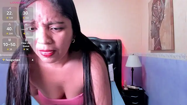 Julia Bliss online show from 05-22-26, 01:39