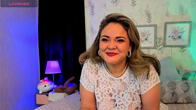 Natashablade   online show from 05-28-26, 11:51